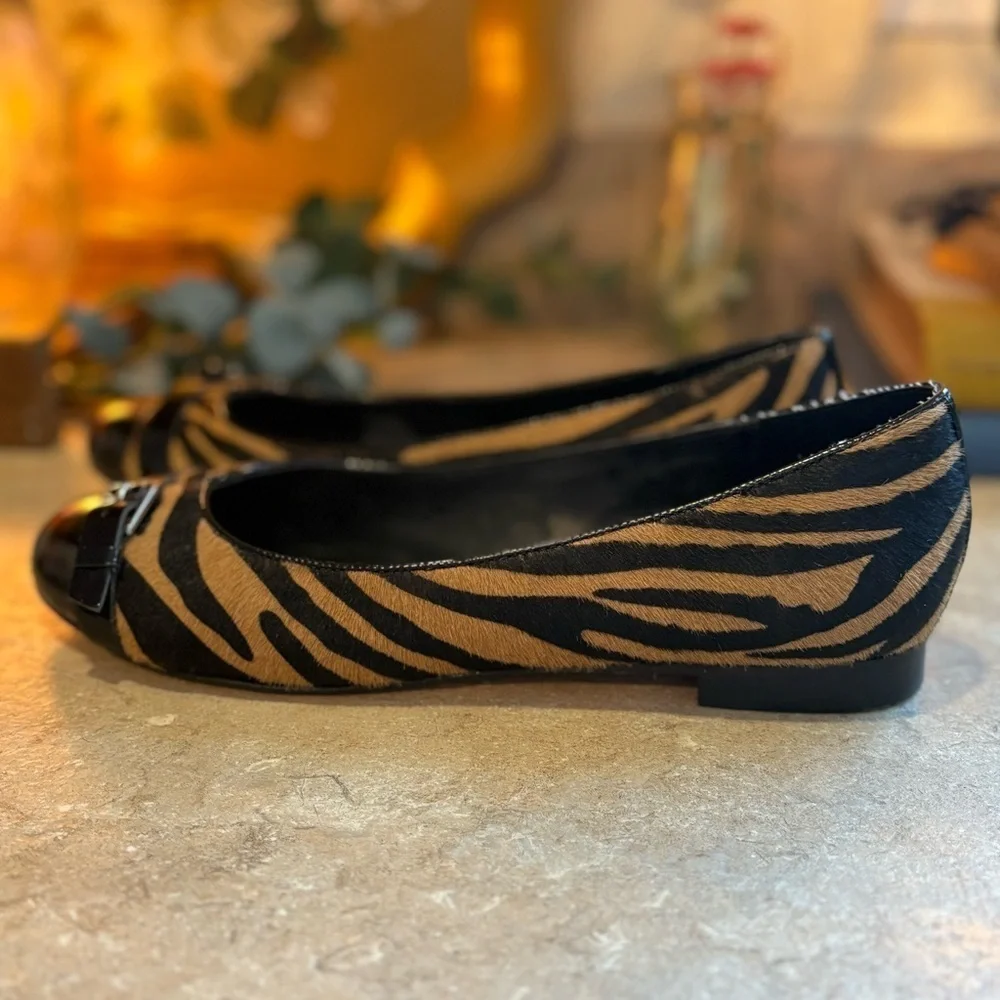 White House Black Market Barcelona Women Ballet Flats Size 8.5M Tiger Faux Fur